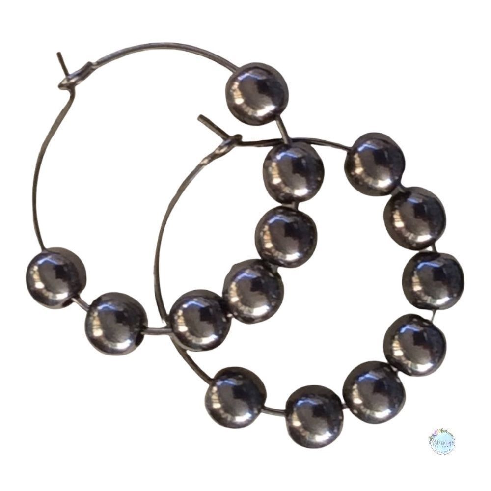 🏷️ Metal Beaded Hoop Earrings In Dark Titanium - Picture 3 of 4